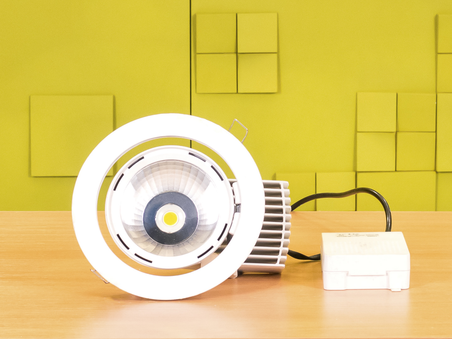 Светильник Lival Металл Белый Финляндия_Лампа1-060923