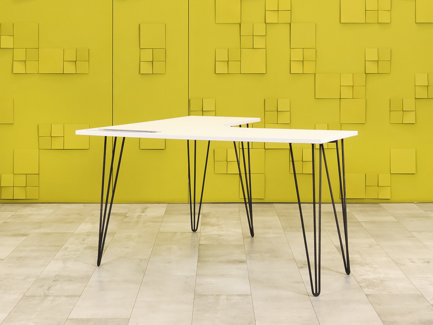 Офисный стол угловой  ЛДСП Белый   СПУБ-24025