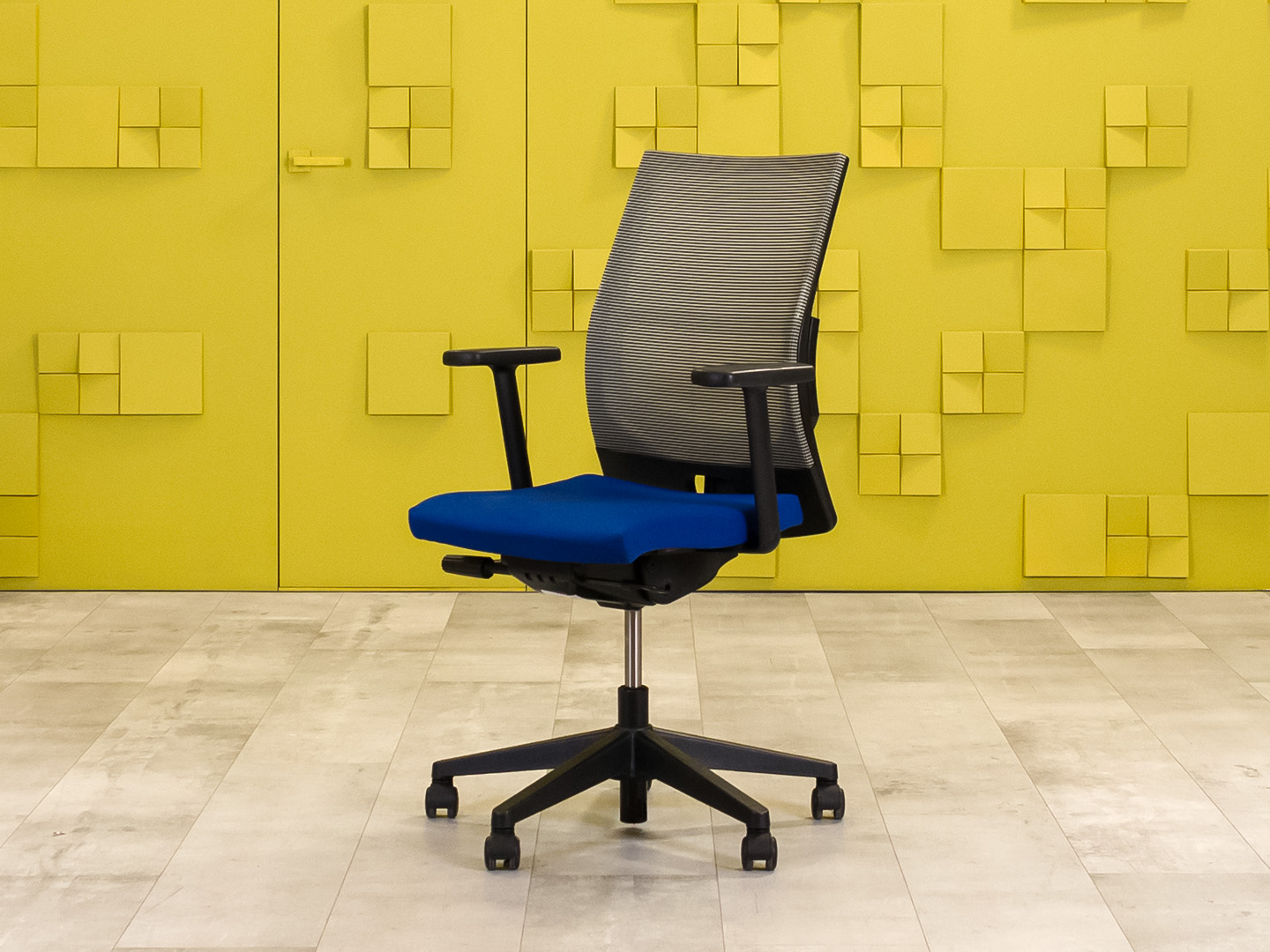 Офисное кресло для персонала на колесах HAWORTH Ткань Синий США_КПТН1-260224