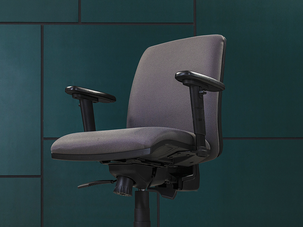 Офисное кресло для персонала на колесах AOF Ткань Серый Италия_КПТС-291122