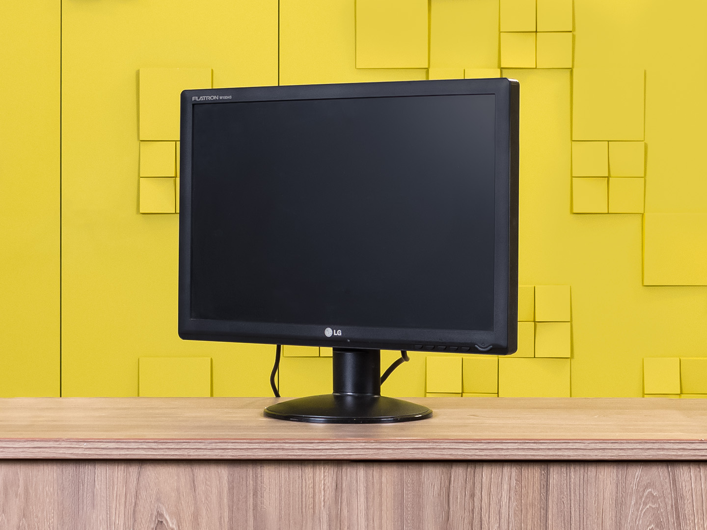 Монитор LG Пластик Чёрный Импорт_МОНИТ2-110124