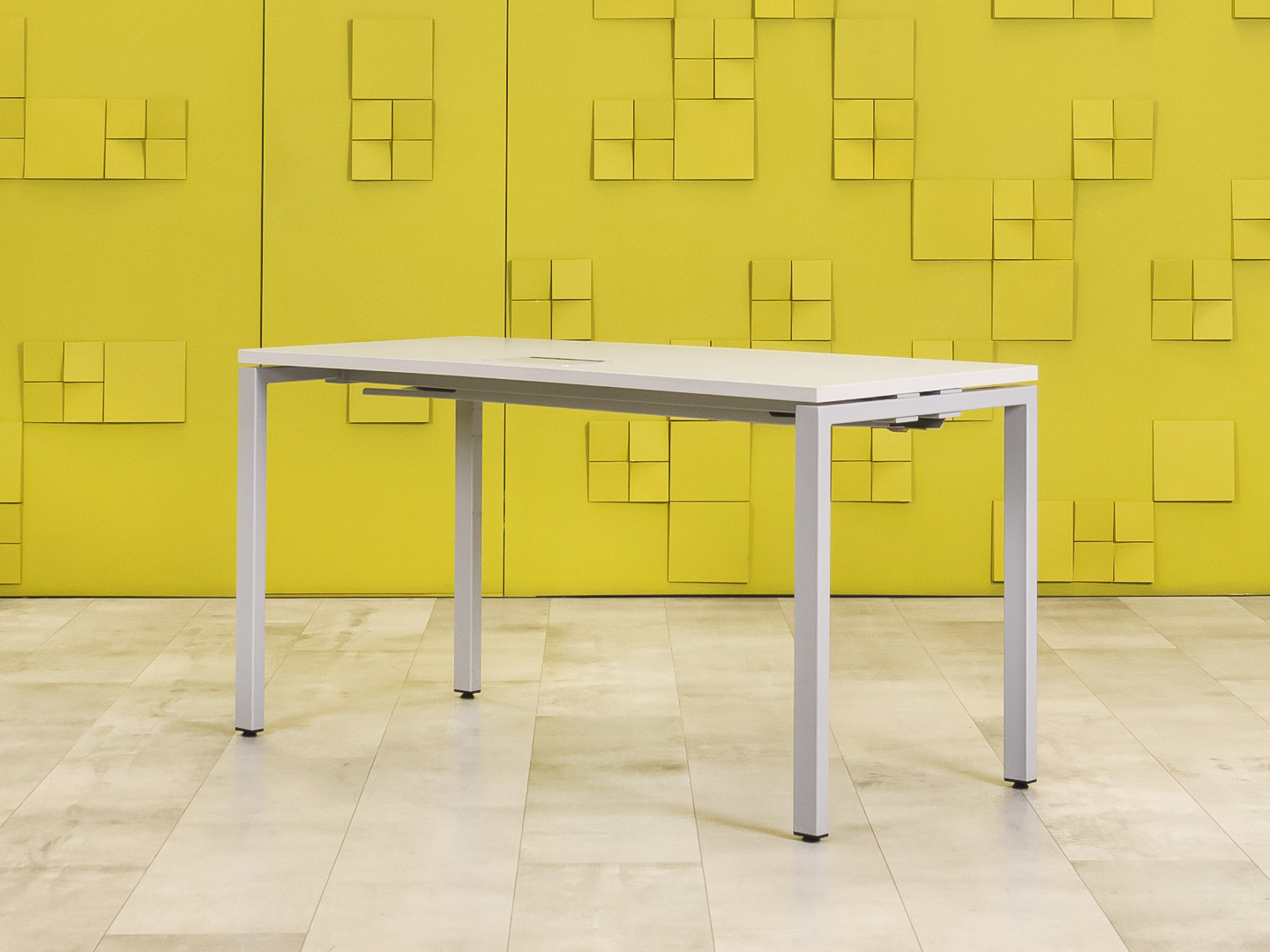 Офисный стол прямой  HAWORTH ЛДСП Серый США  СППС-29105