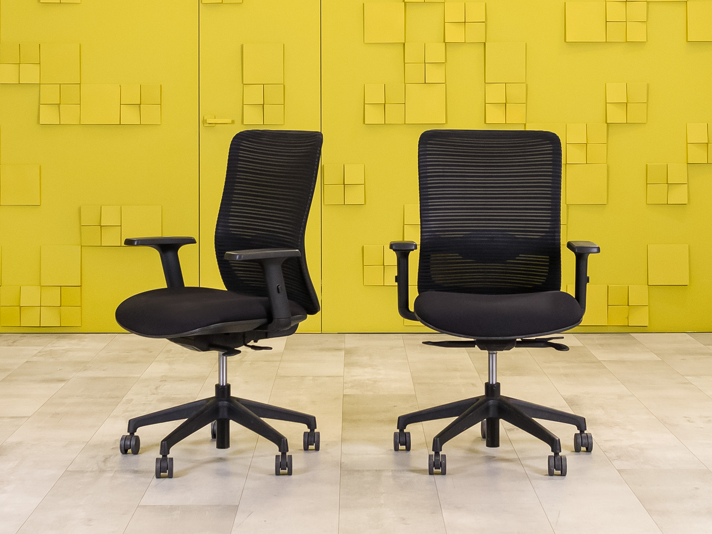 Офисное кресло для персонала на колесах SUNON Ткань Чёрный Импорт_КПТЧ-050424