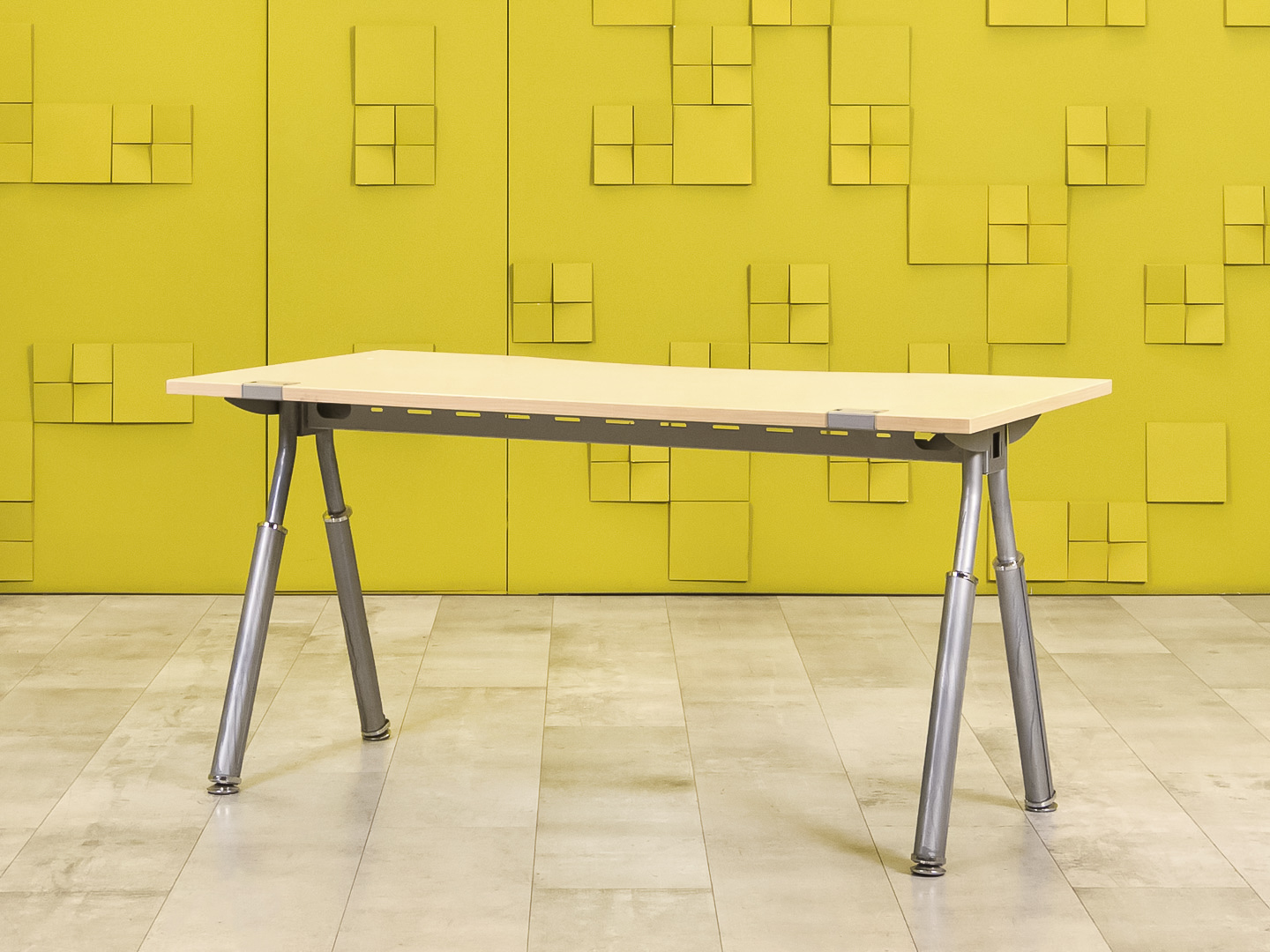 Офисный стол ЛДСП Клен  СПЭВ-17046