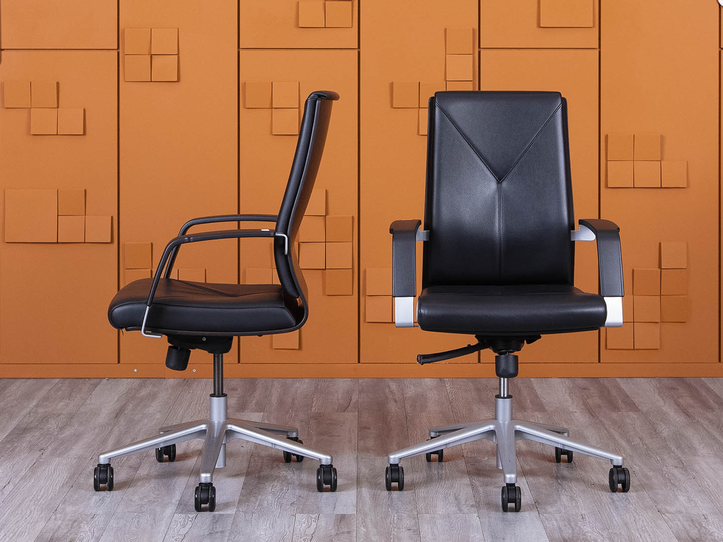 Офисное кресло руководителя  Sitland  Кожа Черный Madera B  (КРКЧ1-07045)