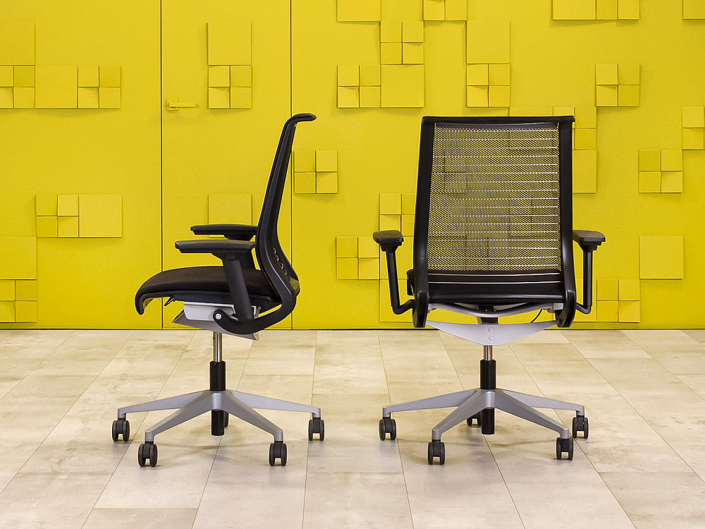 Офисное кресло для персонала на колесах Think Steelcase Ткань Чёрный Франция_КПТЧ-100924