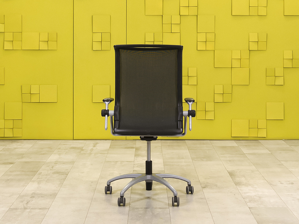 Офисное кресло для персонала на колесах Koenig Neurath Ткань Германия КПТН-06026