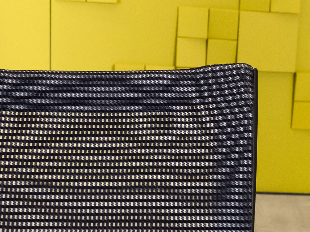 Конференц кресло для переговорной на полозьях Comforto HAWORTH Ткань Чёрный США_КДТЧ1-290124