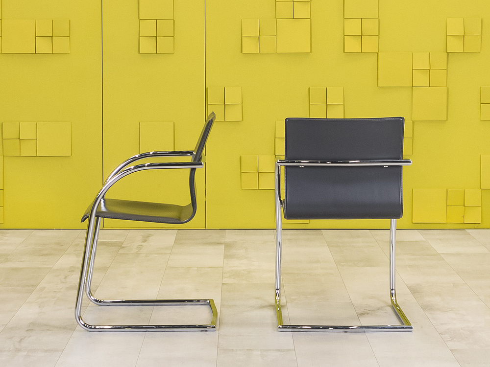 Конференц кресло для переговорной на полозьях Кожа Серый Италия_КДКС-040424