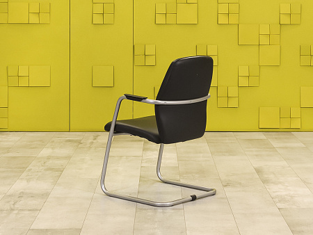 Конференц кресло для переговорной  Sitland Кожа Чёрный Италия  КДКЧ-16125