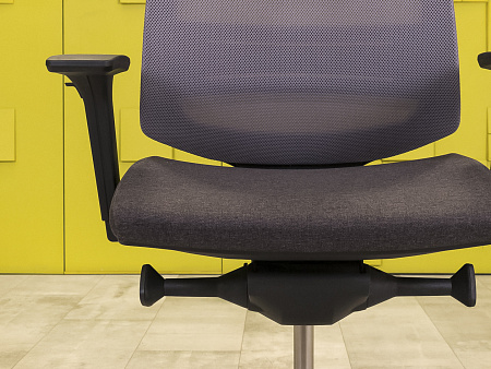 Офисное кресло для персонала на колесах Profim Ткань Серый Польша  КПТС-18075