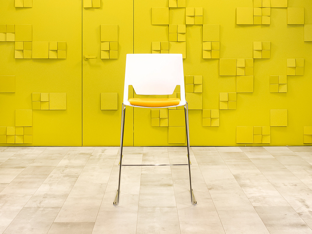 Барный стул на ножках Ткань HAWORTH США_УНТЖ-200723