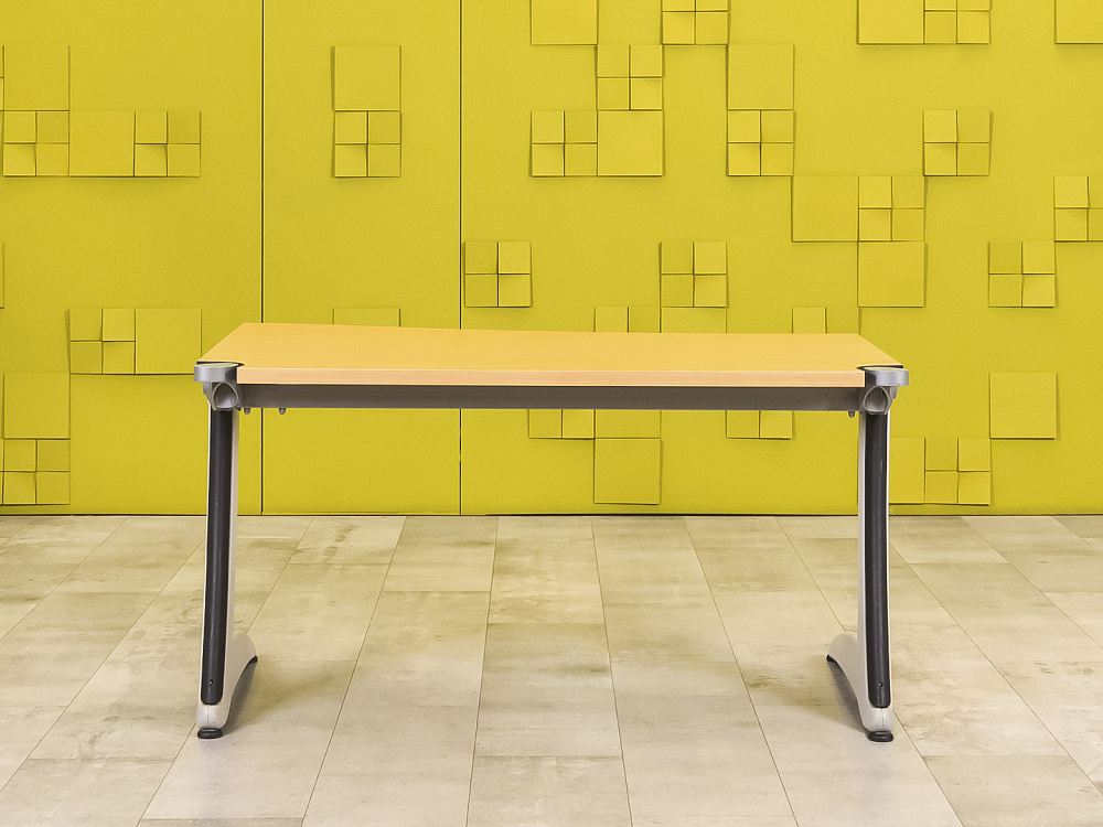 Офисный стол эргономичный Steelcase 1400x1000 ЛДСП Бук Франция_СПУВ-280923