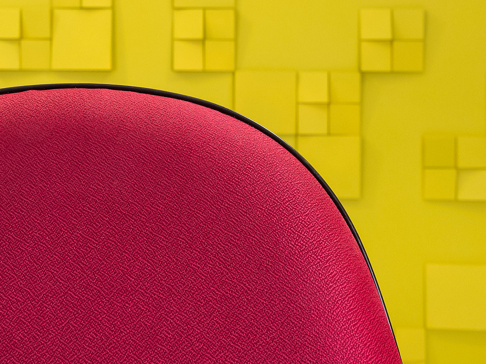 Офисное кресло для персонала на колесах Ткань  Россия  Кпж(а)