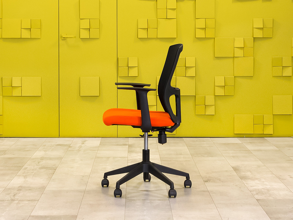 Офисное кресло для персонала на колесах Ткань Оранжевый; Чёрный Импорт_КПТО-271023