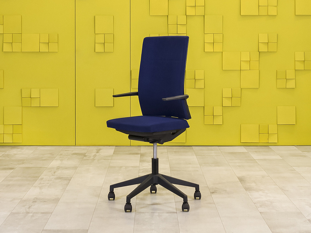 Офисное кресло для персонала на колесах BENE Ткань Синий Австрия_КПТН-120424