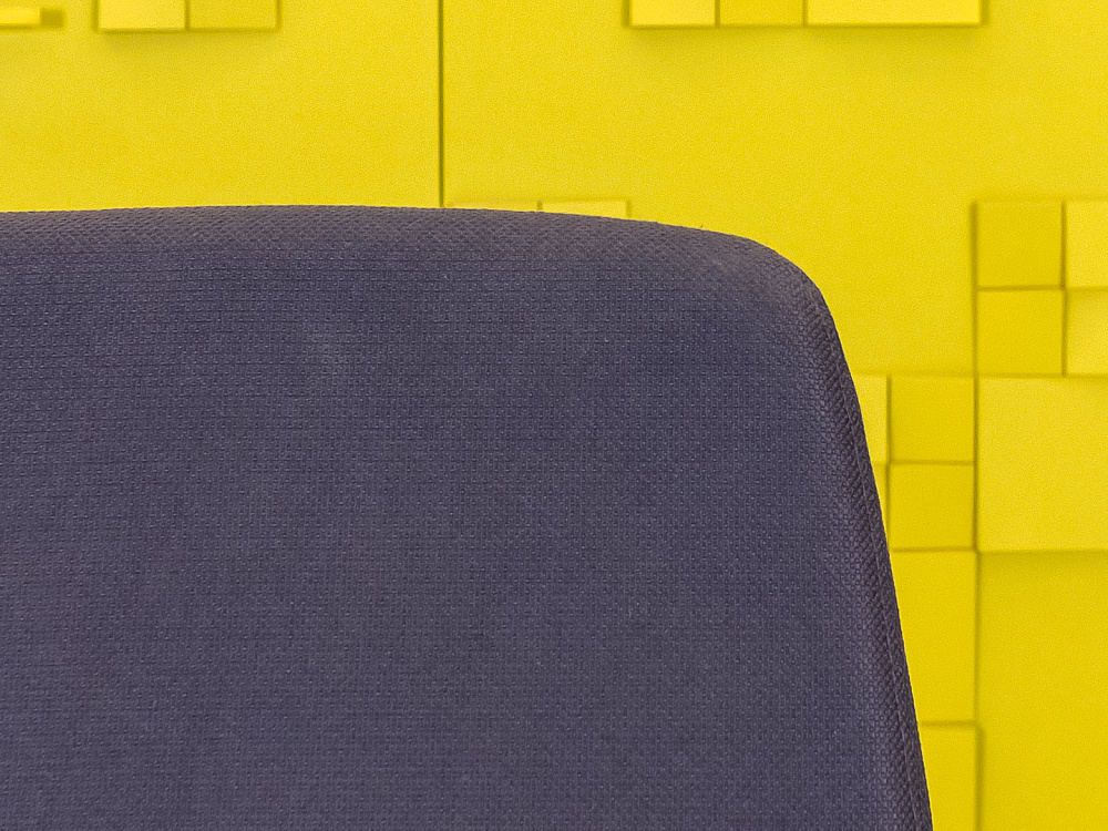 Офисное кресло для персонала на колесах Kinnarps Ткань Серый Швеция_КПТС-100424