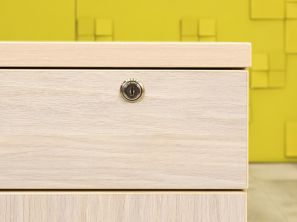 Офисная тумба для оргтехники  ЛДСП Клен  ТО1Д1ЯВ-10046