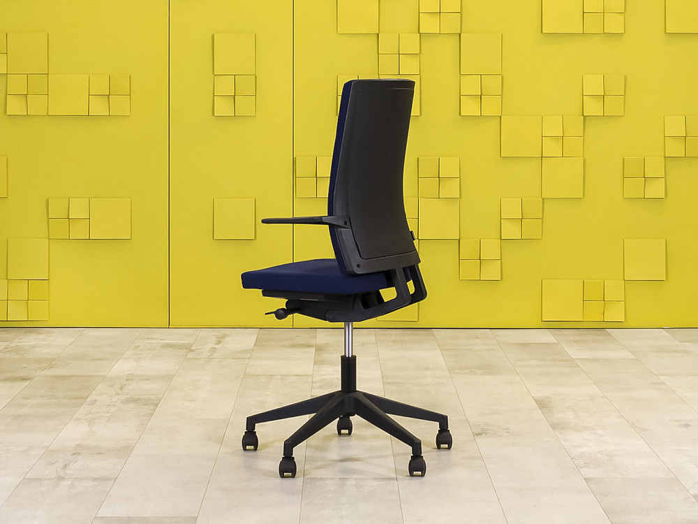 Офисное кресло для персонала на колесах BENE Ткань Синий Австрия_КПТН-120424