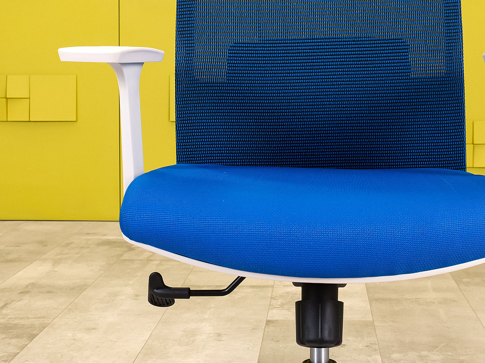 Офисное кресло руководителя на колесах Ткань Синий Импорт_КРТН1-271023