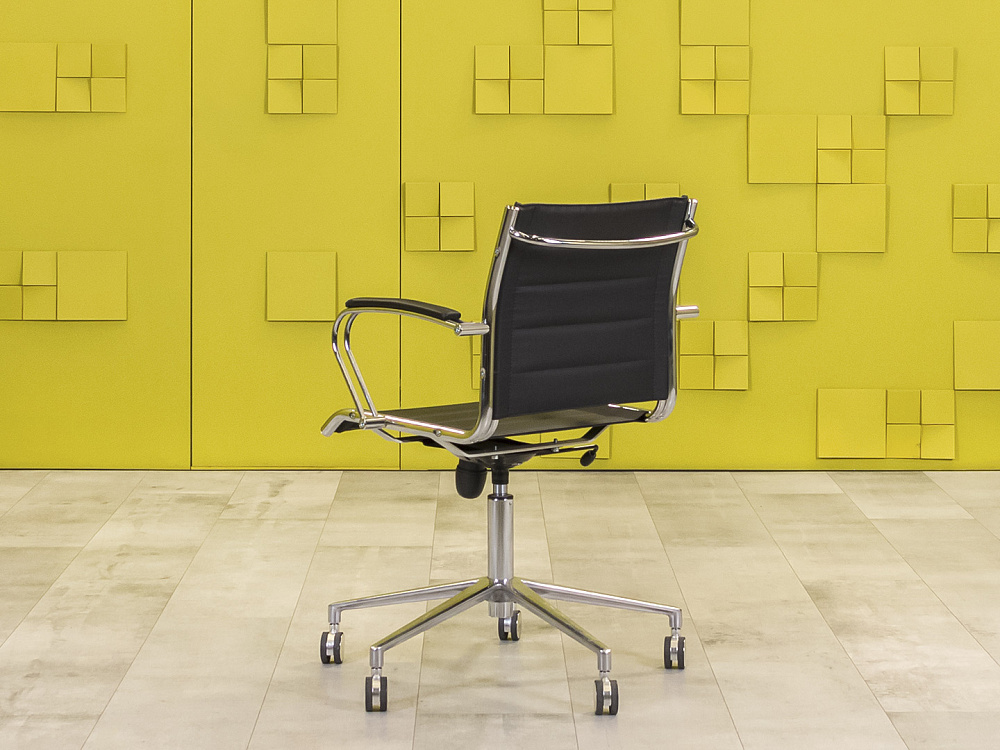 Конференц кресло для переговорной на колесах Кожзам Чёрный Россия_КНКЧ-310524