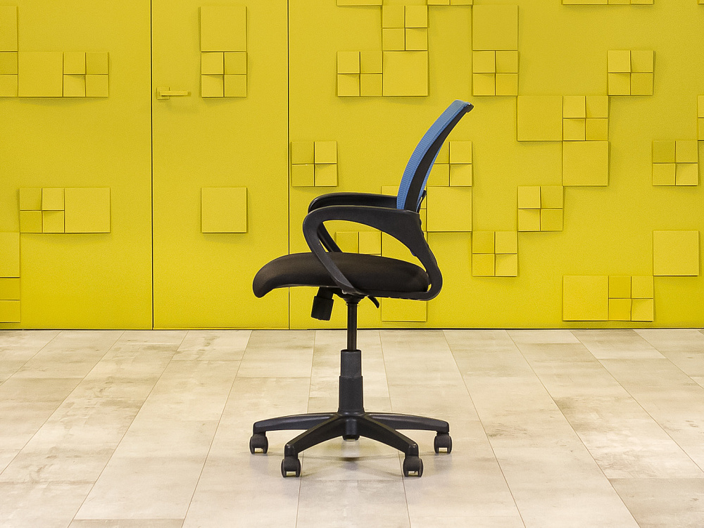 Офисное кресло для персонала на колесах LARK Ткань Чёрный; Синий Россия_КПТЧ-221124