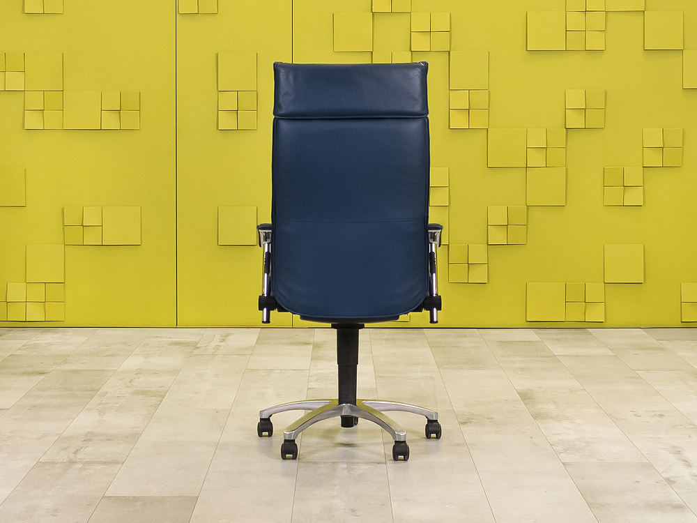 Офисное кресло руководителя на колесах TIGER SATO Кожа Синий Германия_КРКН-131123