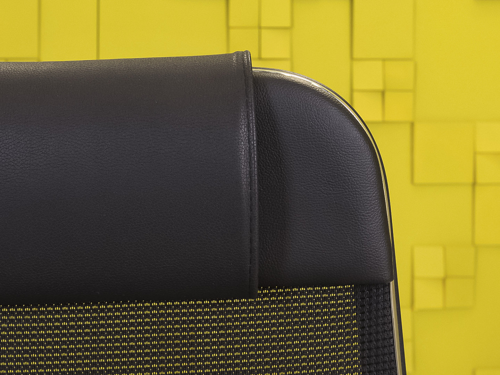 Офисное кресло руководителя на колесах       КРТЧ-26036