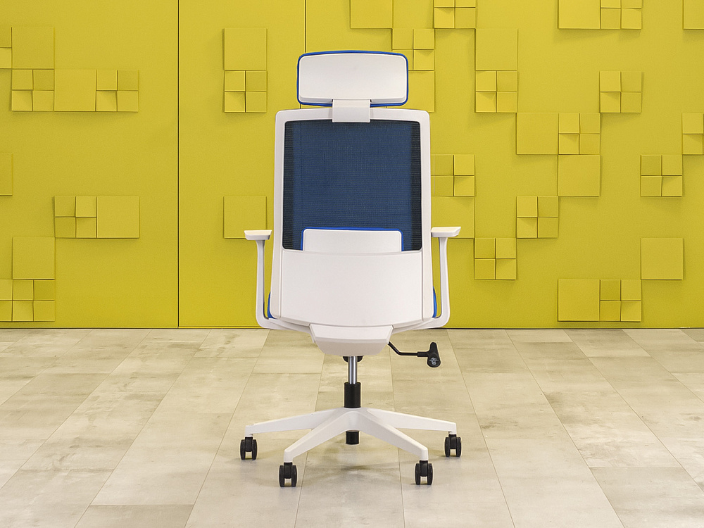 Офисное кресло руководителя на колесах Ткань Синий Импорт_КРТН1-271023