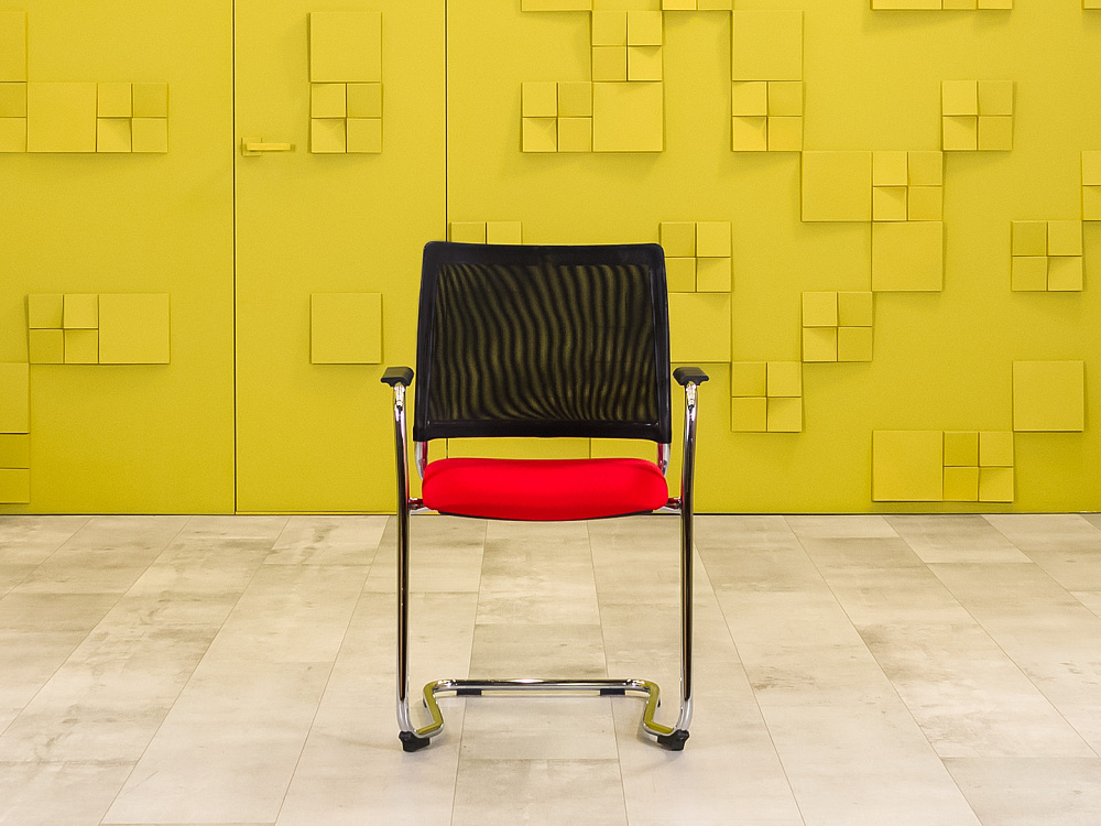 Конференц кресло для переговорной на полозьях Ткань Красный; Чёрный Россия_КДТК-130324