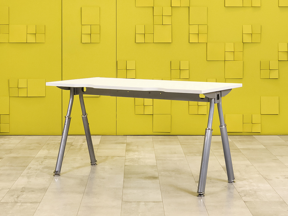 Офисный стол прямой ЛДСП Белый  СППБ-17046