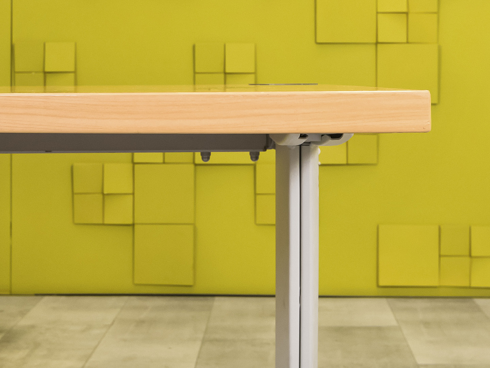 Офисный стол эргономичный Steelcase 1400x1000 ЛДСП Бук Франция_СПУВ-280923