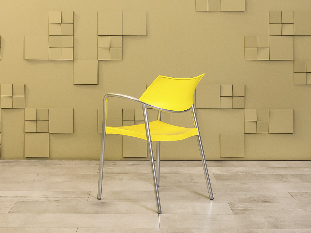 Конференц кресло для переговорной на ножках AMAT-3 Пластик Жёлтый Испания_КНПЖ-060823