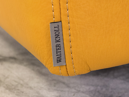 Комплект из 2-х мягких кресел NELSON WALTER KNOLL Кожа Жёлтый Германия  КНКЖК-19024