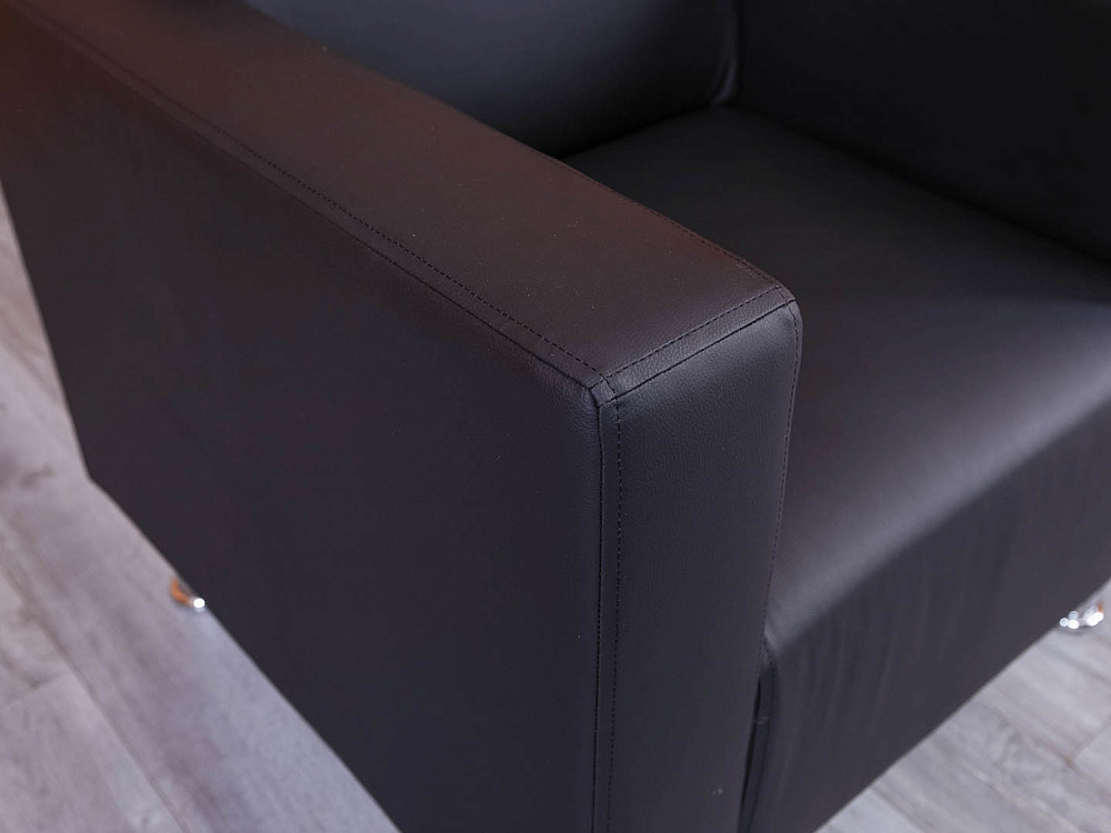 Мягкое кресло ДМебель Кожзам Черный   (КНКЧ-25094(нов))