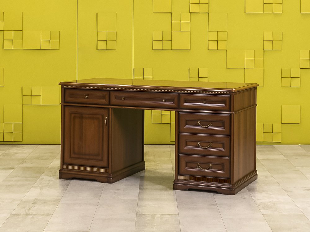 Стол для руководителя  Joconda Miassmobili ЛДСП Орех Россия  СРПХ-08046