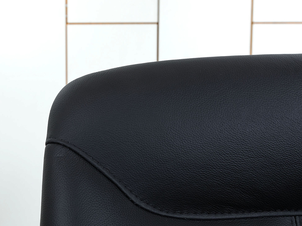 Конференц кресло для переговорной  Черный Кожа SAFARI Maxus  (УДКЧ-04104)