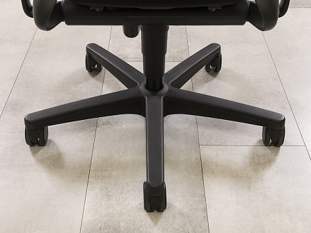 Офисное кресло для персонала на колесах Ahrend Ткань Чёрный Голландия_КПТЧ-15072