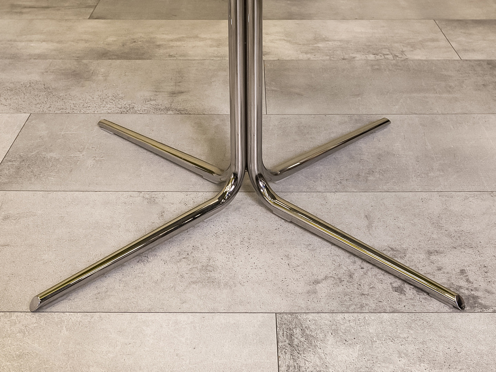 Мягкое кресло ARPER Ткань Зелёный Италия  КНТЗ-30016