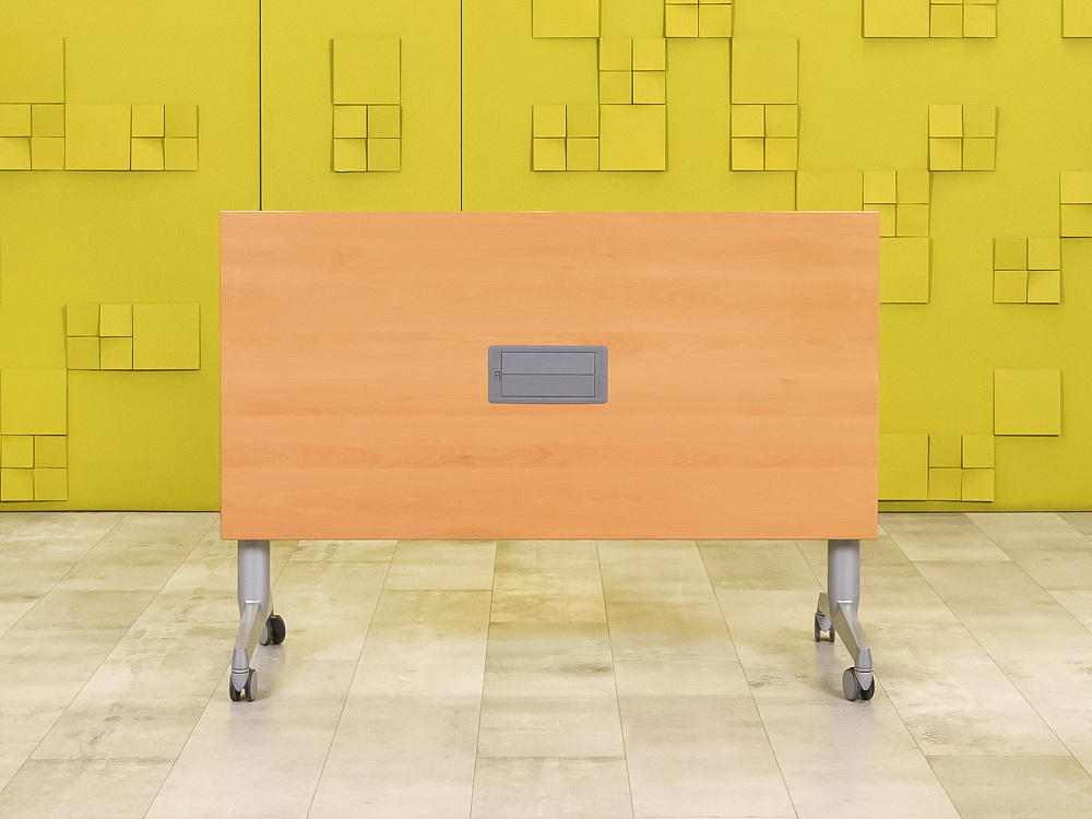 Офисный стол прямой Steelcase ЛДСП Ольха Франция  СППЛ-04026