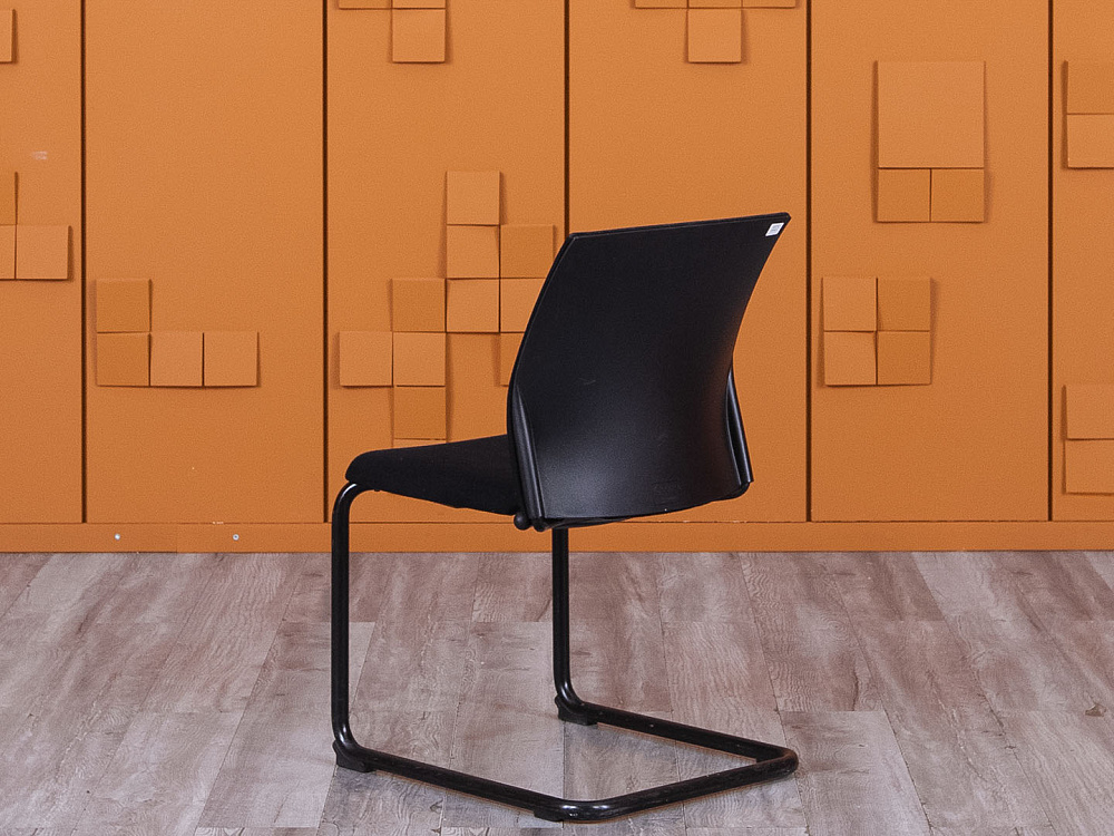 Офисный стул SteelCase ЛДСП Черный   (УДТЧ-05065)