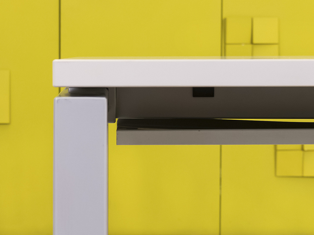 Офисный стол прямой  HAWORTH ЛДСП Серый США  СППС-29105