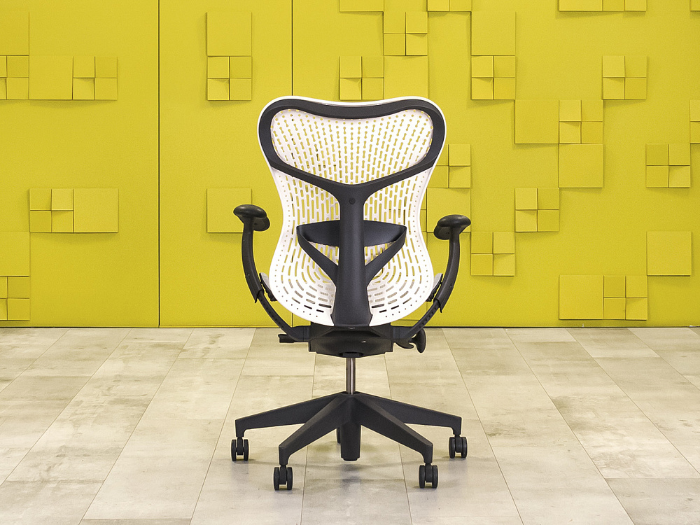 Офисное кресло руководителя на колесах Mirra 2 Herman Miller Сетка Серый США_КРТС-150924