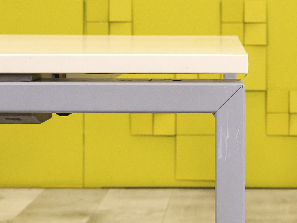 Офисный стол прямой ЛДСП Бежевый  СППБ-09046