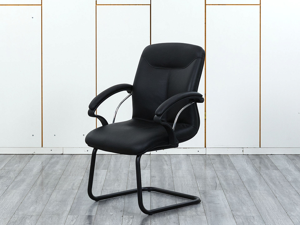 Конференц кресло для переговорной  Черный Кожа SAFARI Maxus  (УДКЧ-04104)