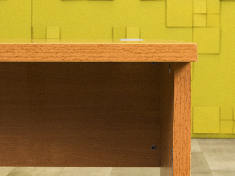 Офисный стол ЛДСП Ольха  СПЭЛ1-30036