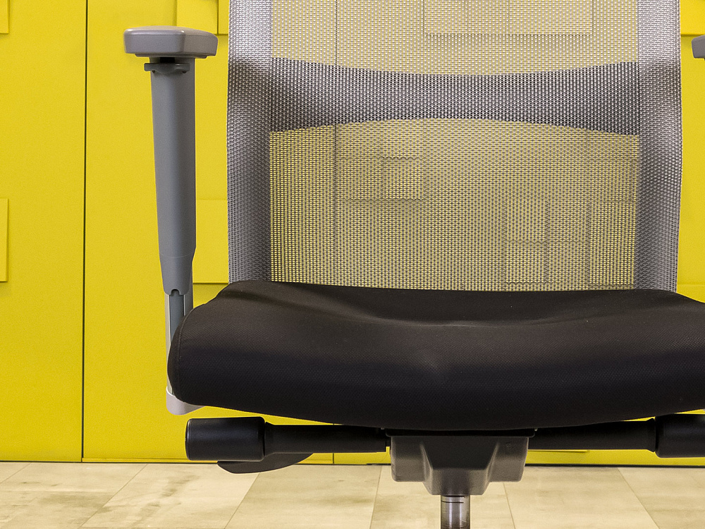 Офисное кресло для персонала на колесах Ткань Чёрный; Серый Италия_КПТЧ10-221124