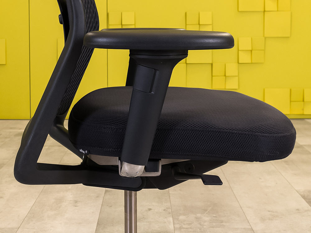 Офисное кресло для персонала на колесах Vitra Ткань Чёрный Швейцария_КПТЧ-220423