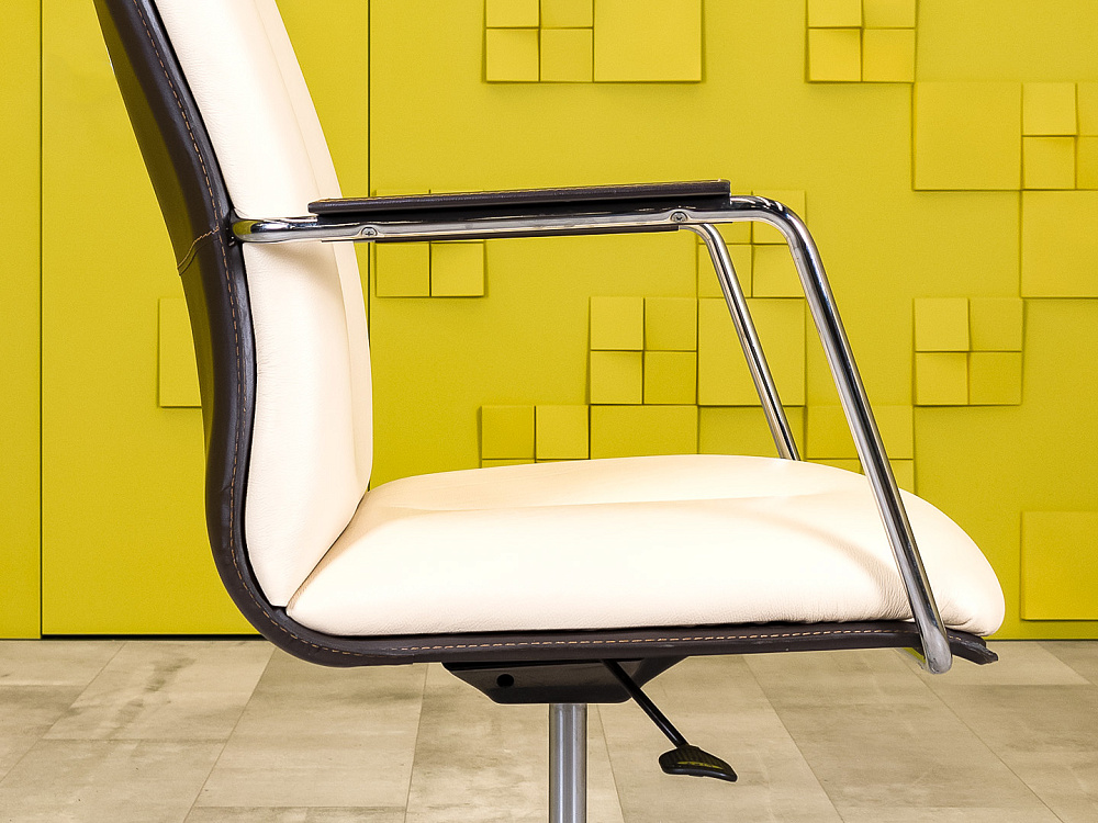 Офисное кресло руководителя на колесах Codutti Кожа Бежевый; Коричневый Италия_КРКБ-09021