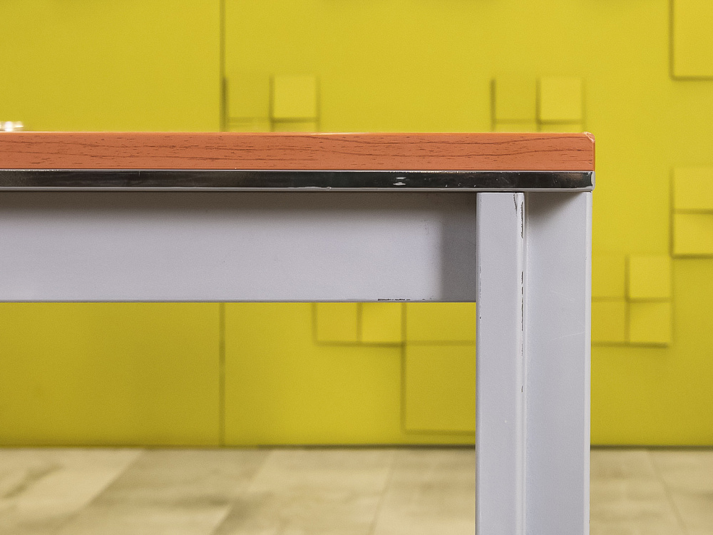 Офисный стол прямой ЛДСП Вишня  СППШ-060823